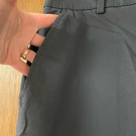 gray Loft size 6 girlfriend chino - Picture 2 of 7